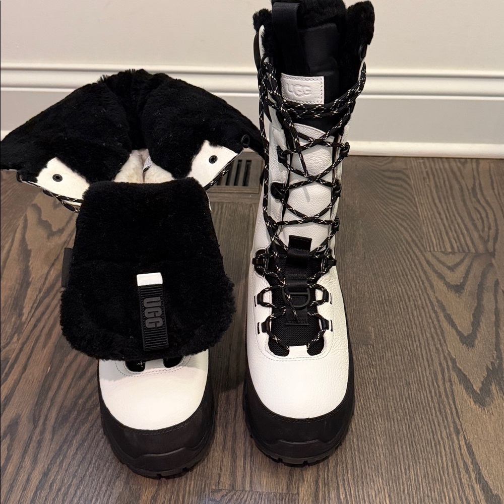 Ugg Shasta logo-debossed leather-blend high boots W11/M10 - Picture 4 of 7